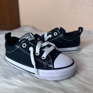 Converse Chuck Taylor Street (Little Kid) Sneaker, Black/White/Black Size 7